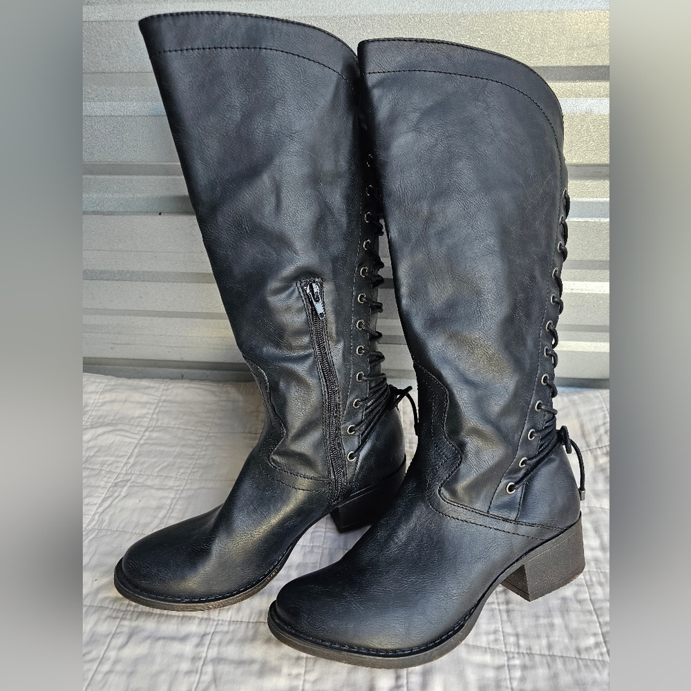 Madden Girl Derail Black Lace Up Boots Women's Shoes Round Toe 6